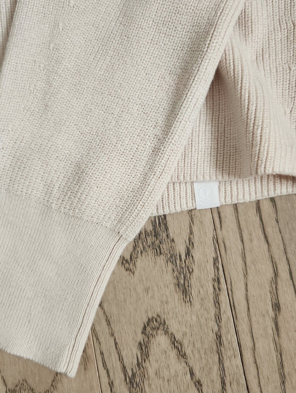 Lululemon Merino Wool Blend Ribbed turtleneck sweater size 8 white opal - Picture 5 of 8